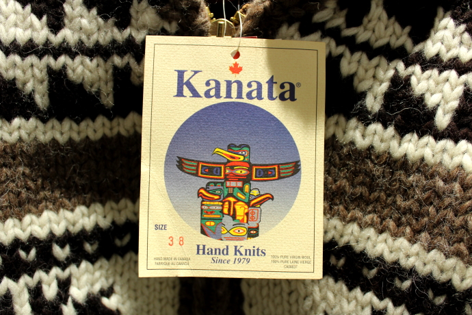 ネイティブインディアンのカナダ製カウチンセーター 「KANATA